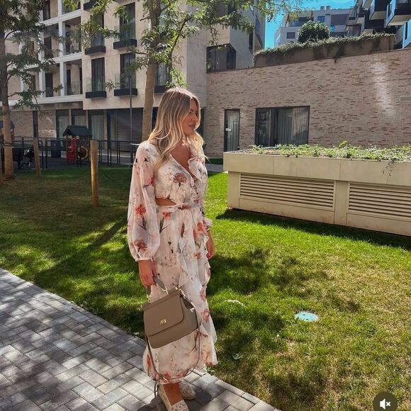 NWT Zara Ruffled Floral Cut Out Dress Size L - Picture 3 of 11